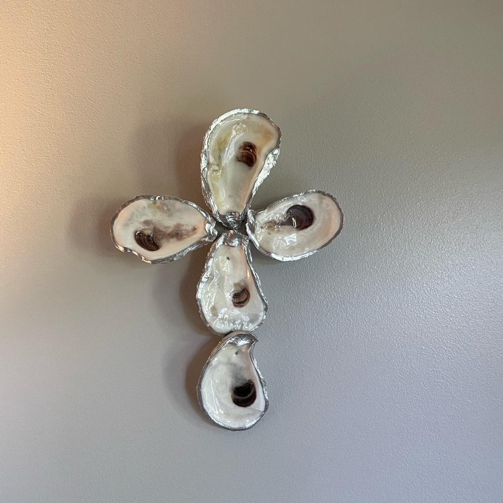 Oyster Shell cross - Picture 8 of 9